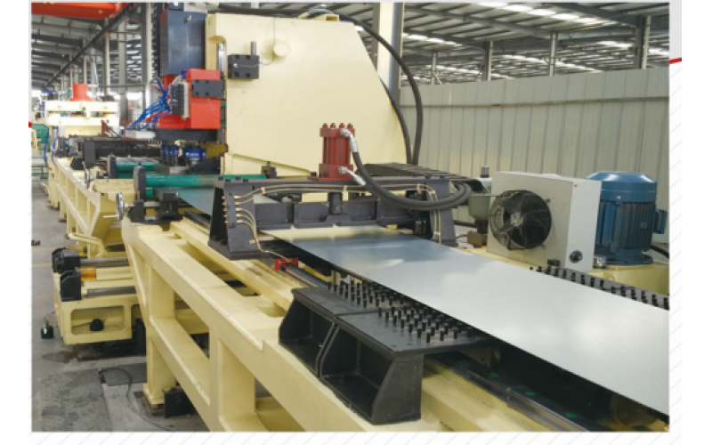 COMP305型數(shù)控沖孔、剪切、開收卷生產(chǎn)線